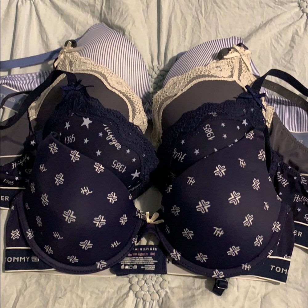 Tommy Hilfiger Bra Bundle